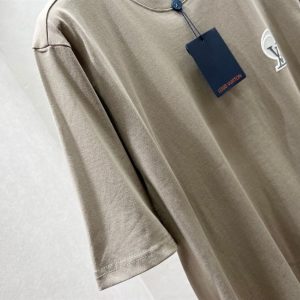 Louis Vuitton T-shirt - LT19