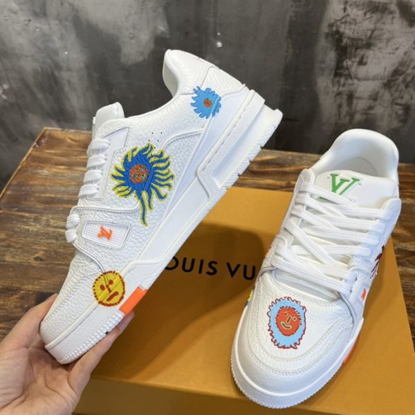 LV x YK Louis Vuitton Trainer Sneaker - LS37