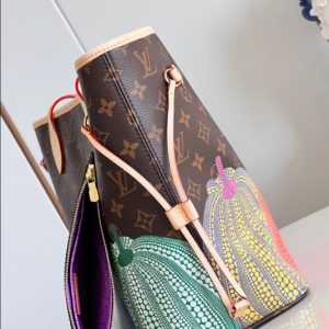 LV x YK Neverfull MM Tote Bags - L05