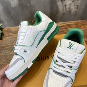 Louis Vuitton Trainer Sneaker - LS41