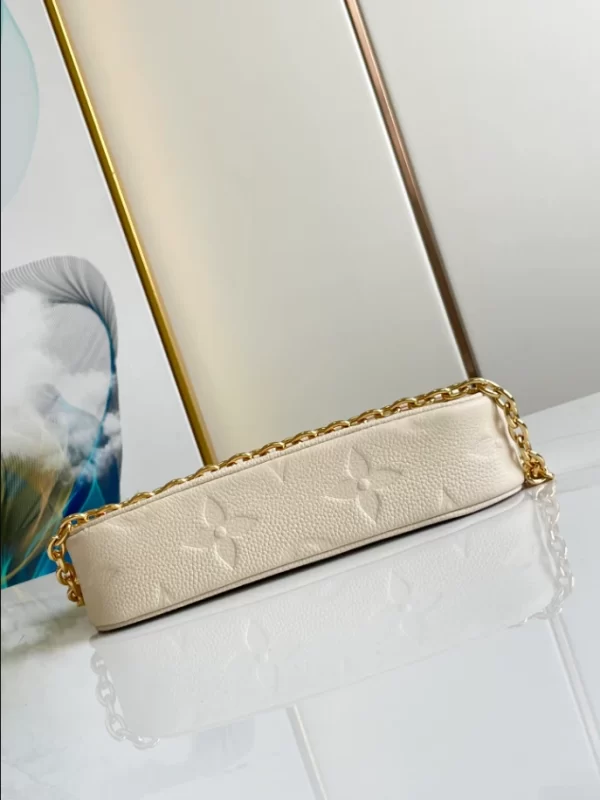 Louis Vuitton Wallet On Chain Ivy - LC08