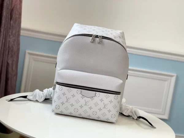 Louis Vuitton Discovery Backpack - LP16