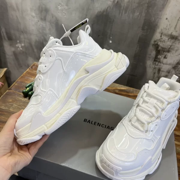 Balenciaga Women's Triple S Sneaker in White - GS58