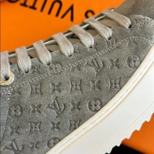 Louis Vuitton Time Out Sneaker - LS62