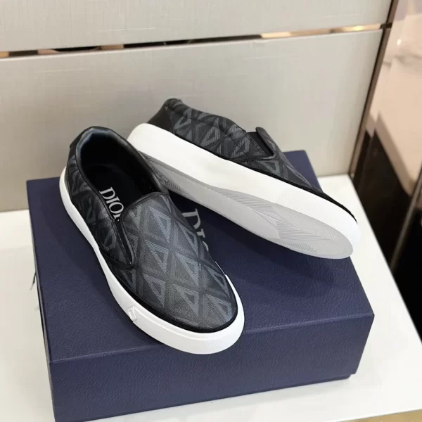 Dior B101 Slip-On Sneaker In Black - DS33