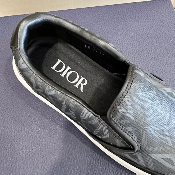 Dior B101 Slip-On Sneaker In Black - DS33