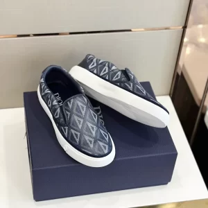 Dior B101 Slip-On Sneaker In Navy Blue - DS32