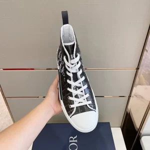 Dior B23 High-Top Sneaker In Black and White - DS31