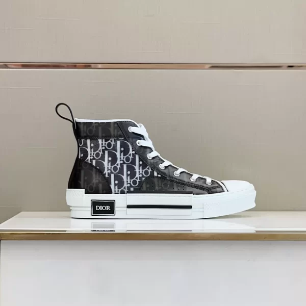 Dior B23 High-Top Sneaker In Black and White - DS31