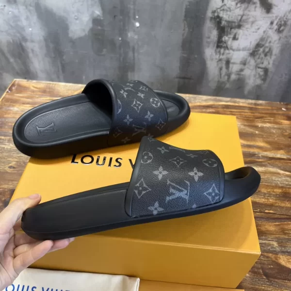 Louis Vuitton Waterfront Mule Slides - SL09