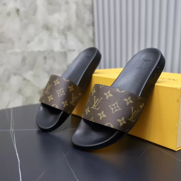 Louis Vuitton Waterfront Mule Slides - SL12