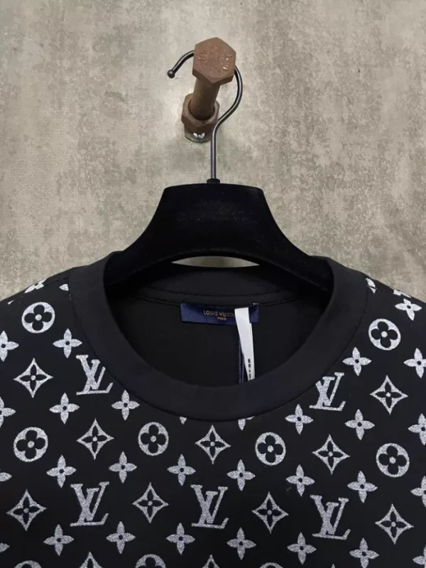 Louis Vuitton Gradient Cotton T-Shirt - LT33