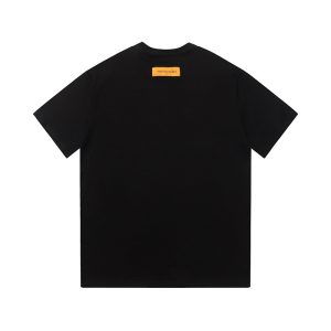 Louis Vuitton T-shirt - LT32