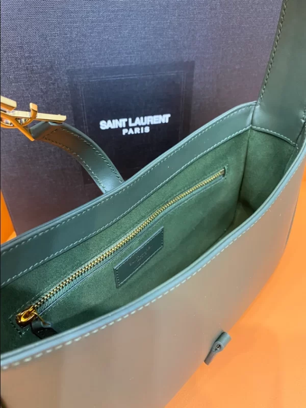 Saint Laurent Le 5 à 7 in Smooth Leather Bag - YSL17