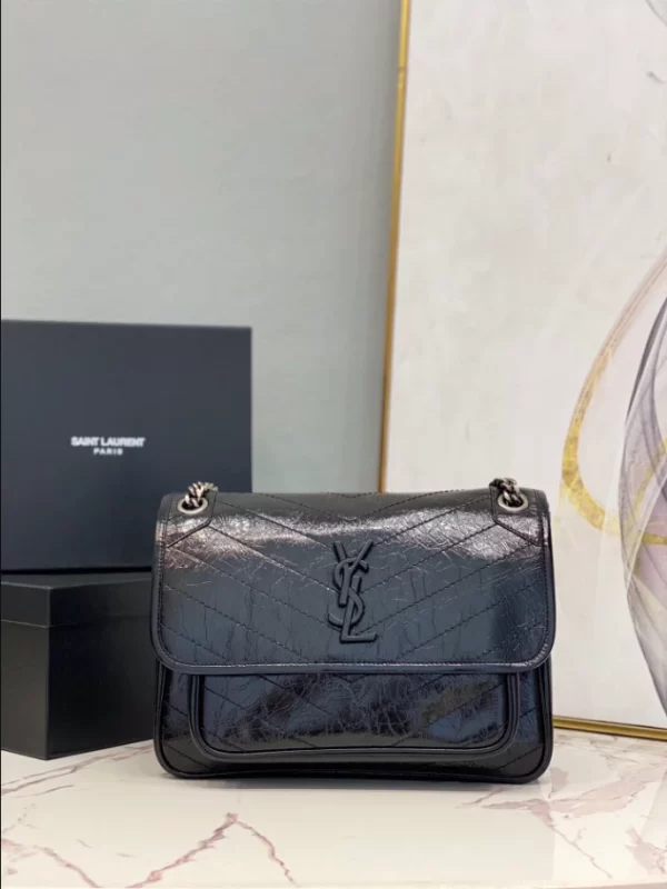 Saint Laurent Niki Medium In Vintage Leather Bag - YSL25