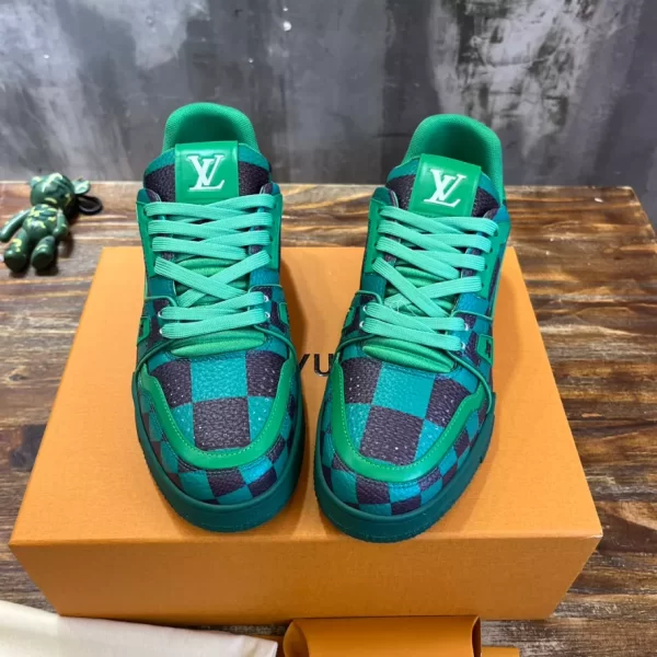 Louis Vuitton Trainer Sneakers In Green - LS99