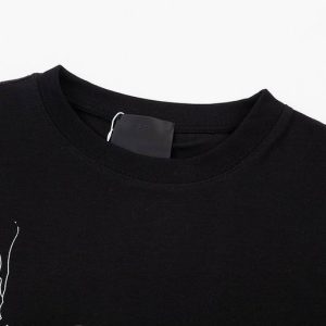 Givenchy Boxy fit t-shirt in cotton with reflective artwork - CT04