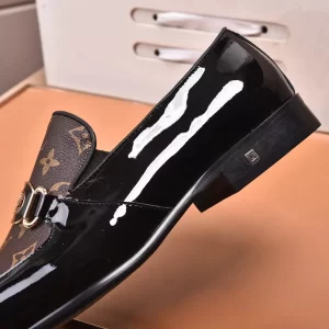 Louis Vuitton Loafer - LL13