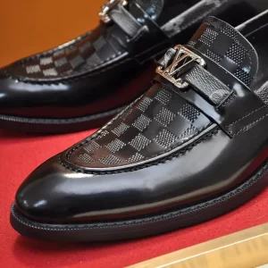 Louis Vuitton Loafer - LL20