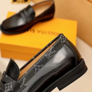 Louis Vuitton Loafer - LL30