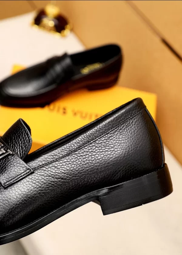 Louis Vuitton Loafer - LL24