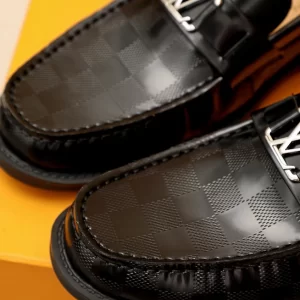 Louis Vuitton Loafer - LL25