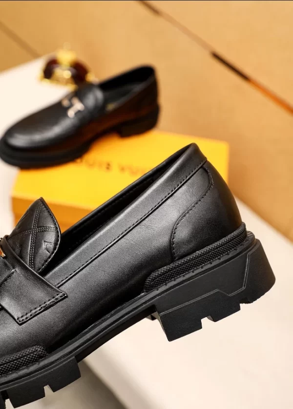 Louis Vuitton Loafer - LL31