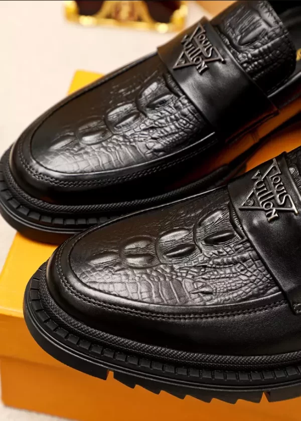 Louis Vuitton Loafer - LL32