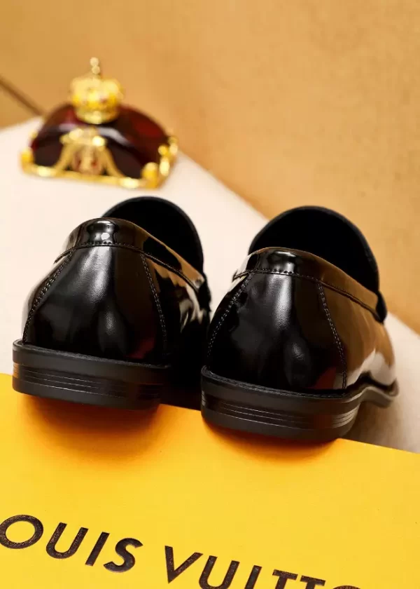 Louis Vuitton Loafer - LL33