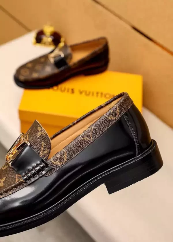 Louis Vuitton Louis Loafer - LL11