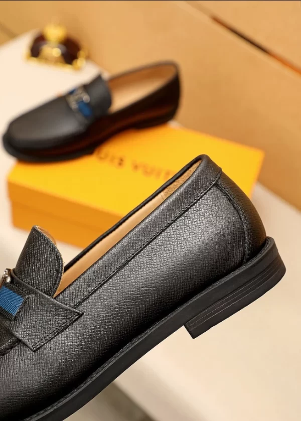 Louis Vuitton Major Loafer - LL28