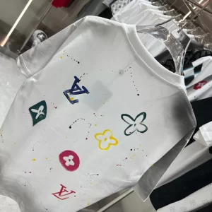 Louis Vuitton T-shirt - LT41