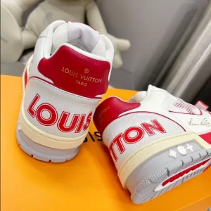 Louis Vuitton Trainer Sneaker - LS110