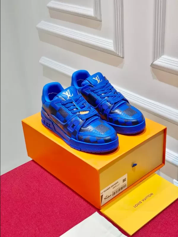 Louis Vuitton Trainer Sneakers In Blue - LS101