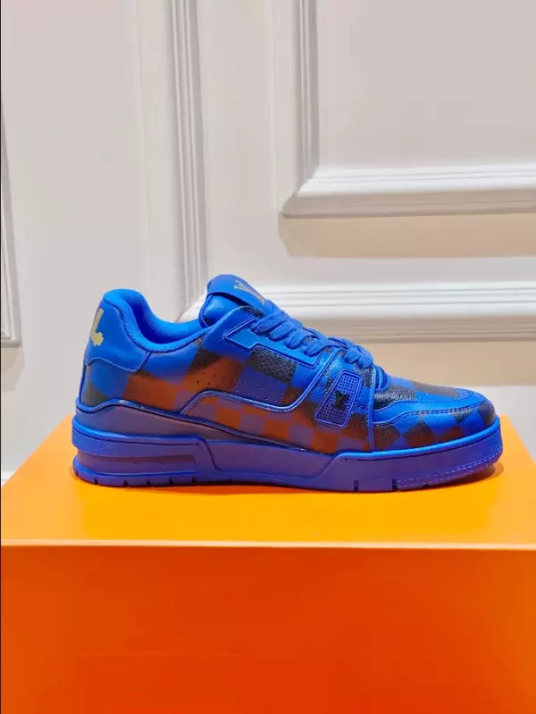 Louis Vuitton Trainer Sneakers In Blue - LS101