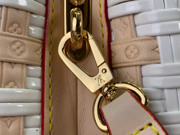 Louis Vuitton Capucines BB Handbag - LH41