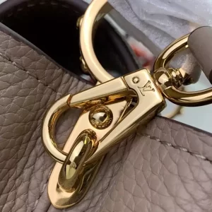 Louis Vuitton Capucines Mini Handbag - LH39