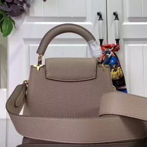 Louis Vuitton Capucines Mini Handbag - LH39