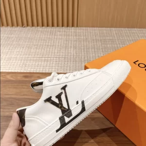 Louis Vuitton Charlie Sneaker - LS142