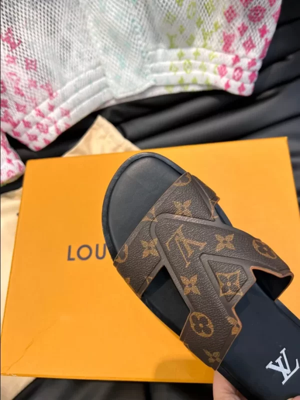 Louis Vuitton Oasis Mule - SL20