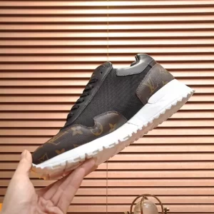 Louis Vuitton Run Away Sneaker - LS124