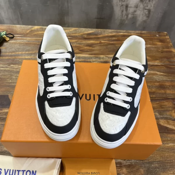 Louis Vuitton Time Out Sneaker - LS137