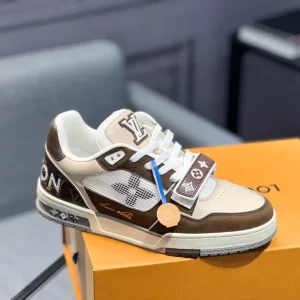 Louis Vuitton Trainer Sneaker In Moka Brown- LS121