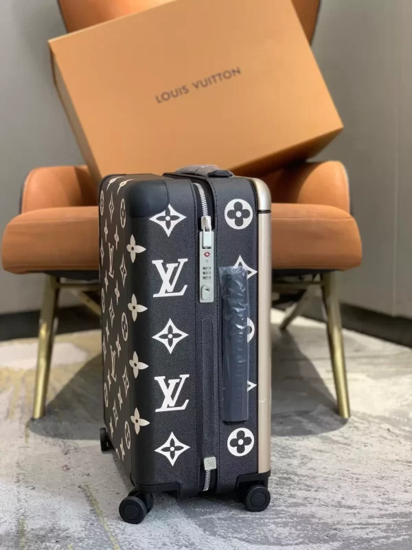 Louis Vuitton Horizon 55 - LD11