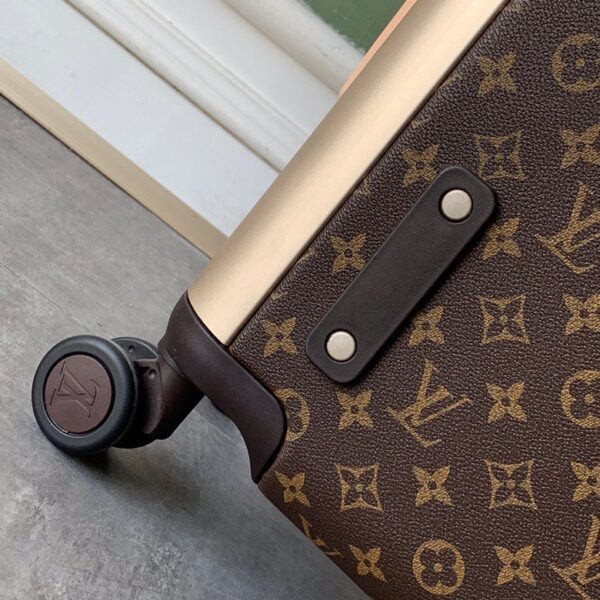 Louis Vuitton Horizon 55 - LD14