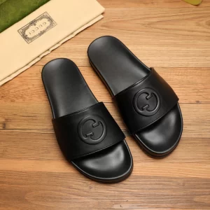 Gucci Men's Slide Sandal with Interlocking G - SG11