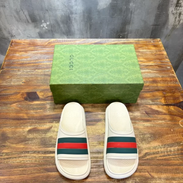 Gucci Web Slide Sandal - SG01