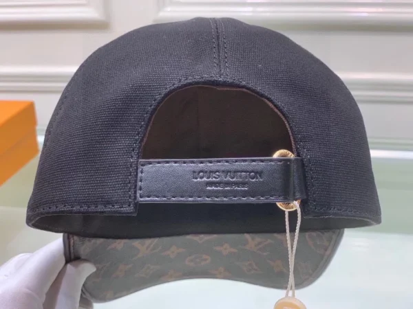 Louis Vuitton Cap - LCH28