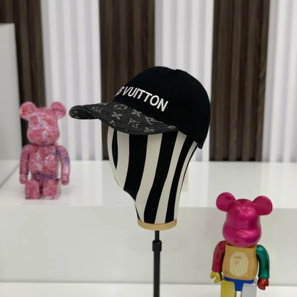 Louis Vuitton Cap - LCH46