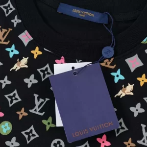 Louis Vuitton T-shirt - LT72